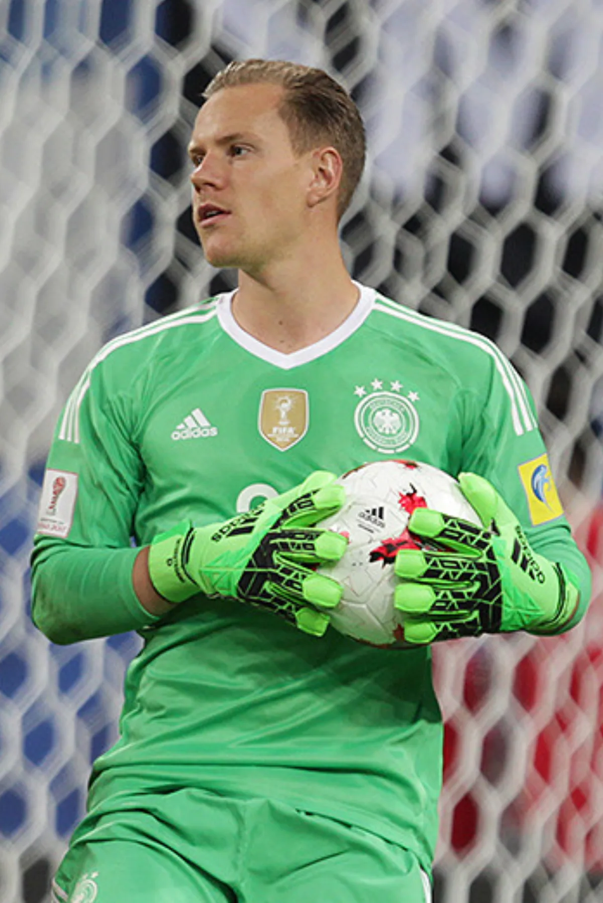 Ter Stegen Cedera Lagi: Barcelona Harus Cari Kiper Baru?